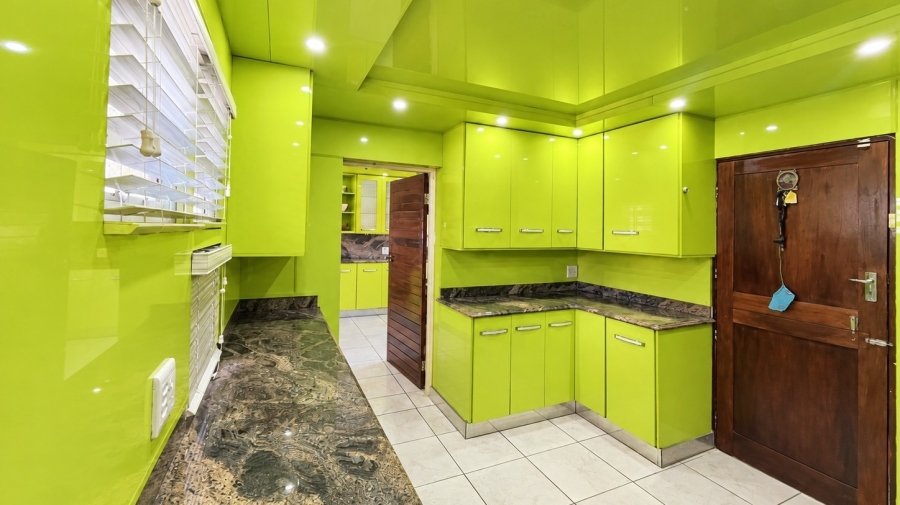5 Bedroom Property for Sale in Wilkoppies North West